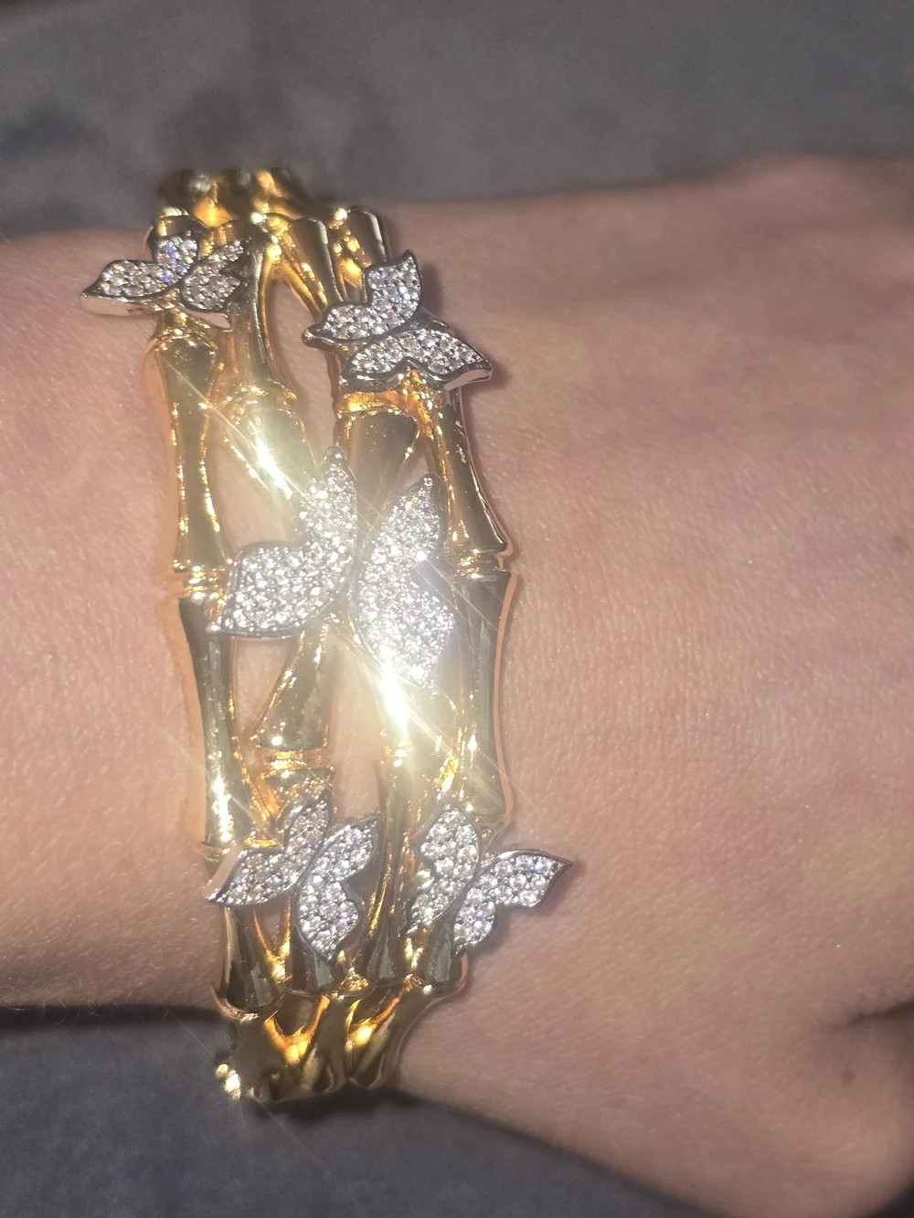 22kgp Dubai Gold Floral Crystal Bangle Bracelet - Elegant Women's Jewelry